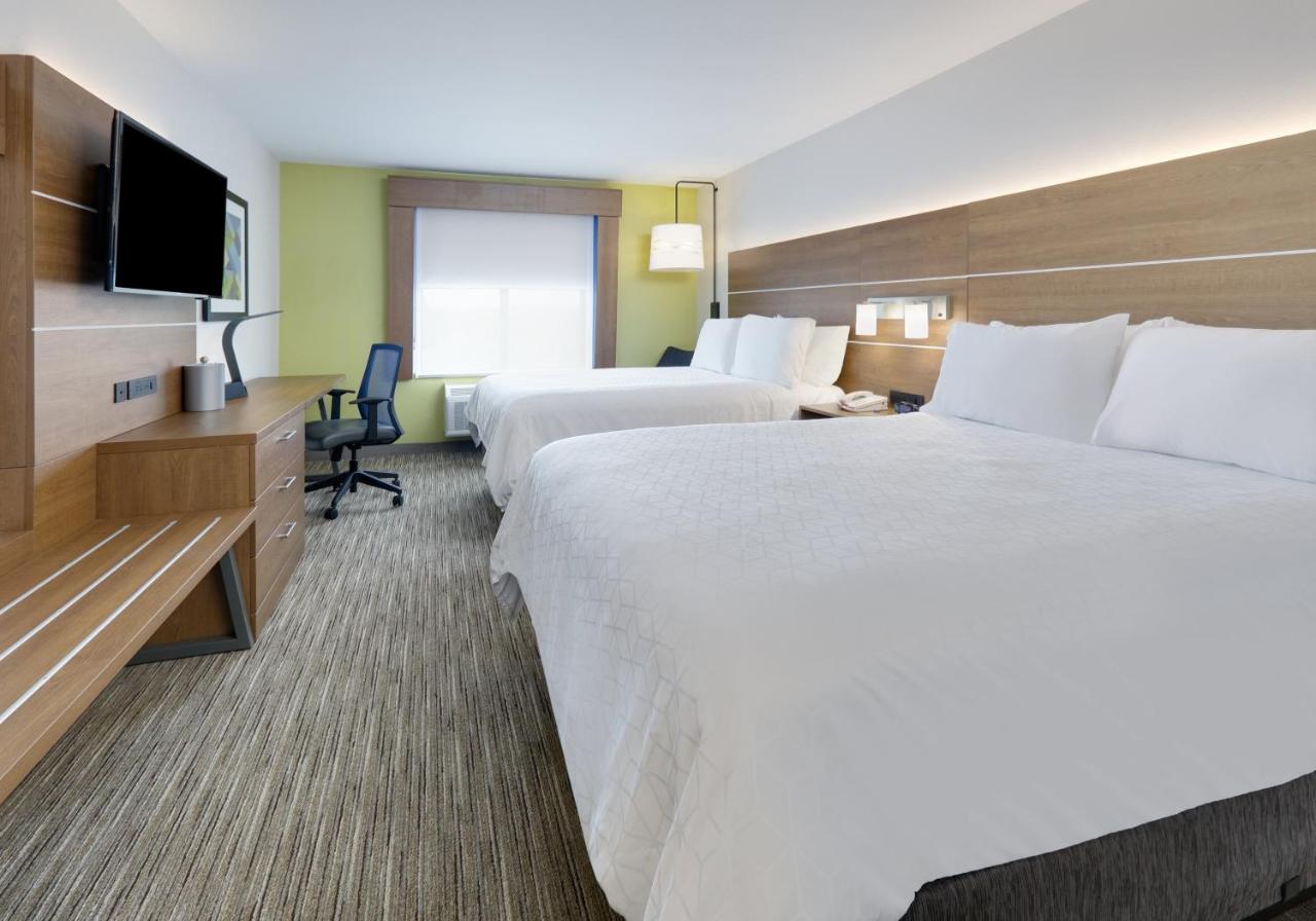 Queen Room with Two Queen Beds at Holiday Inn Express & Suites San Antonio NW near SeaWorld by IHG