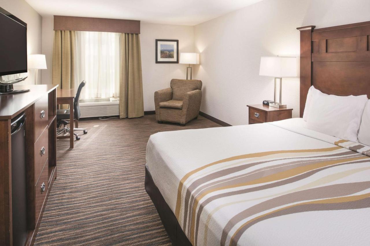 King Room at La Quinta Inn by Wyndham Bend