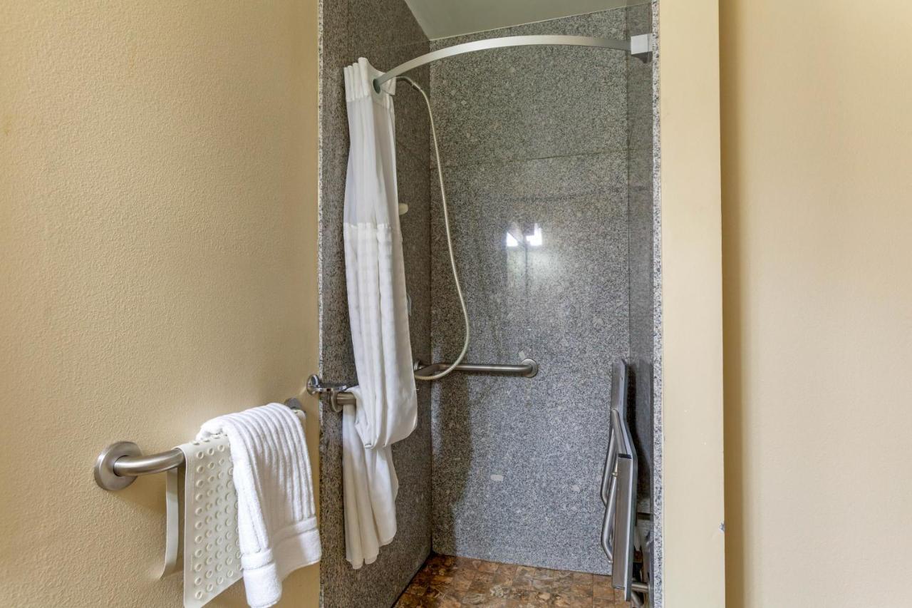 Queen Room with Two Queen Beds and Roll-In Shower - Accessible/Non-Smoking at Comfort Inn & Suites Page at Lake Powell