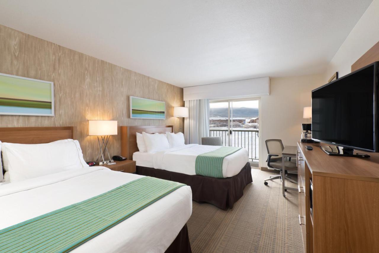 Queen Room with Two Queen Beds - Disability Access at Holiday Inn Express & Suites Fraser - Winter Park Area by IHG