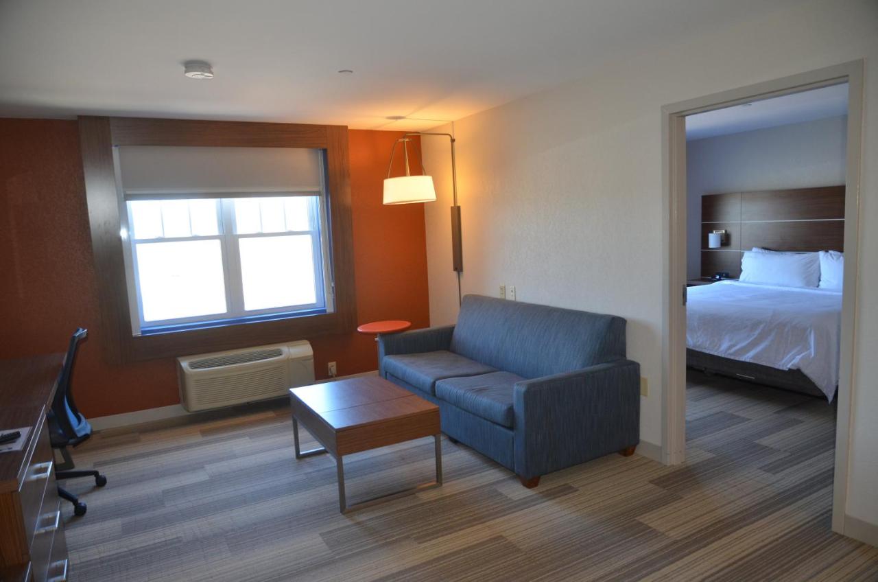 Executive Suite - Non-Smoking at Holiday Inn Express & Suites Rochester by IHG