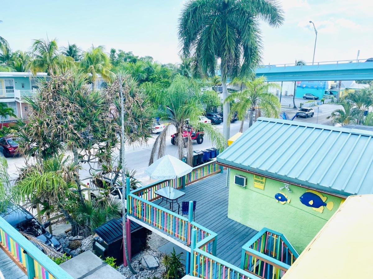 Deluxe King Suite at Sun Deck Inn and Suites