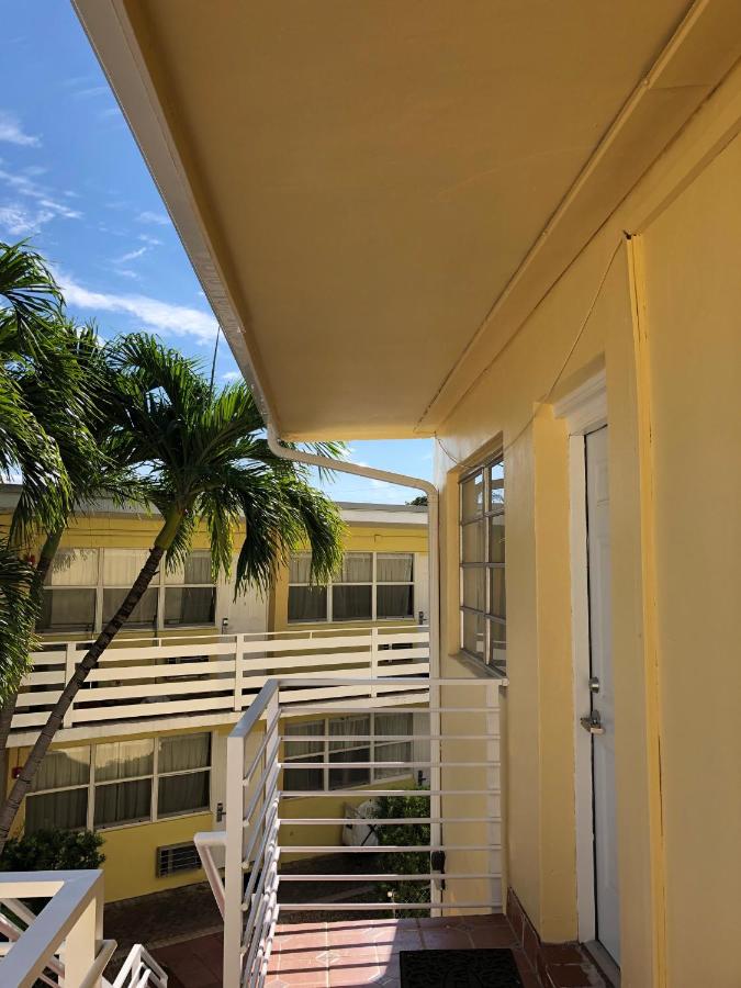 Two Bedrooms Family Suite with Kitchenette - Free Parking at Beach Place Hotel