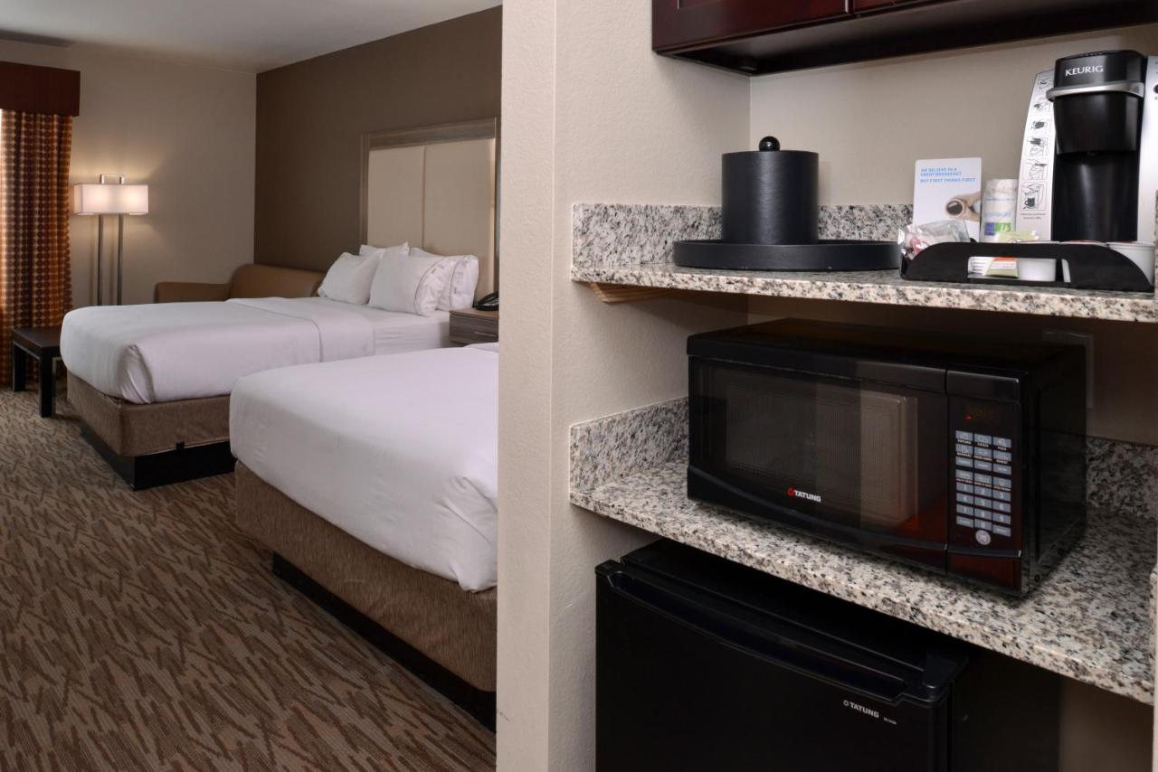 Suite with Two Beds - Non-Smoking at Holiday Inn Express & Suites Williams by IHG