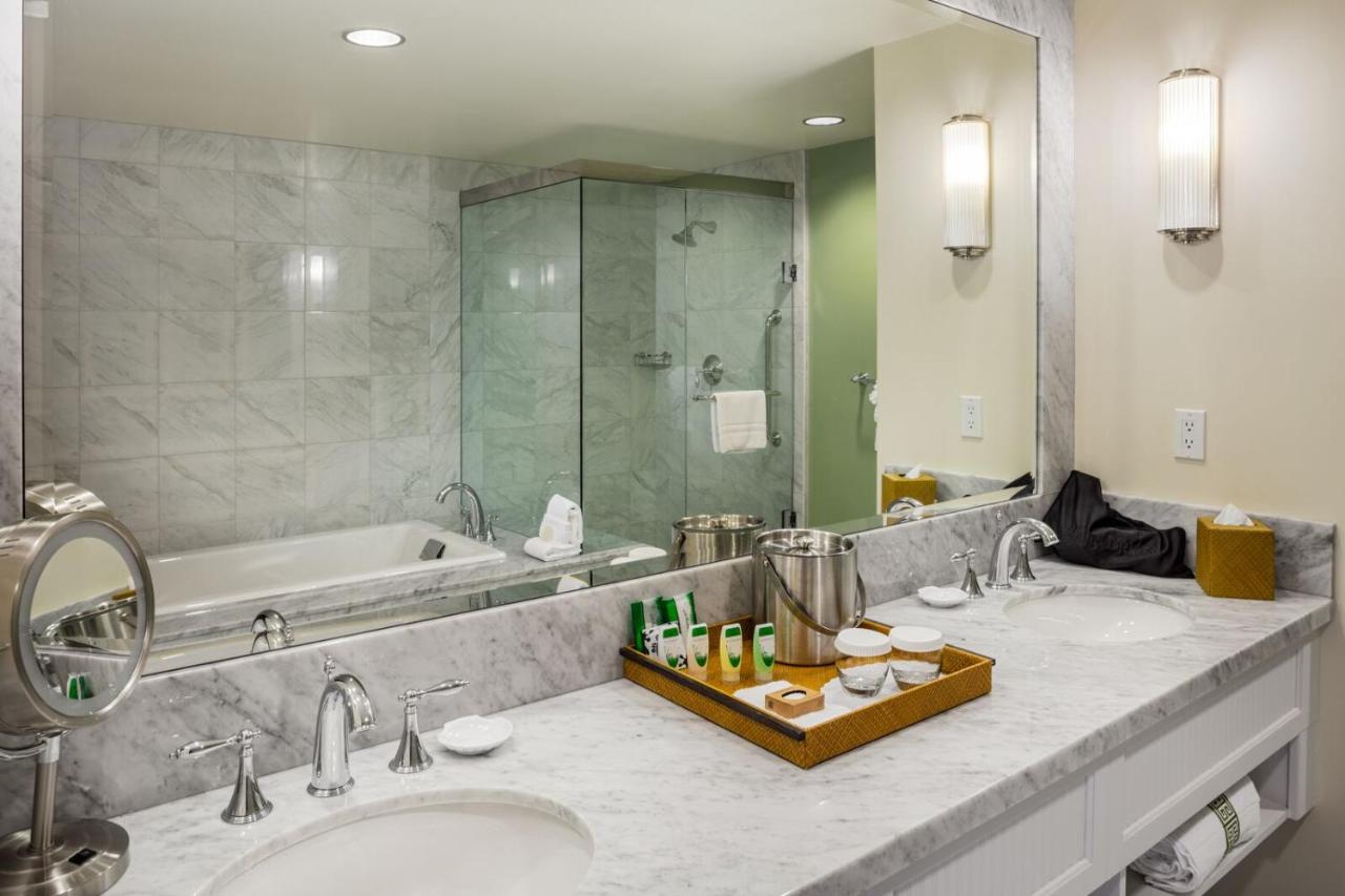Anacapa King Suite at Santa Barbara Inn