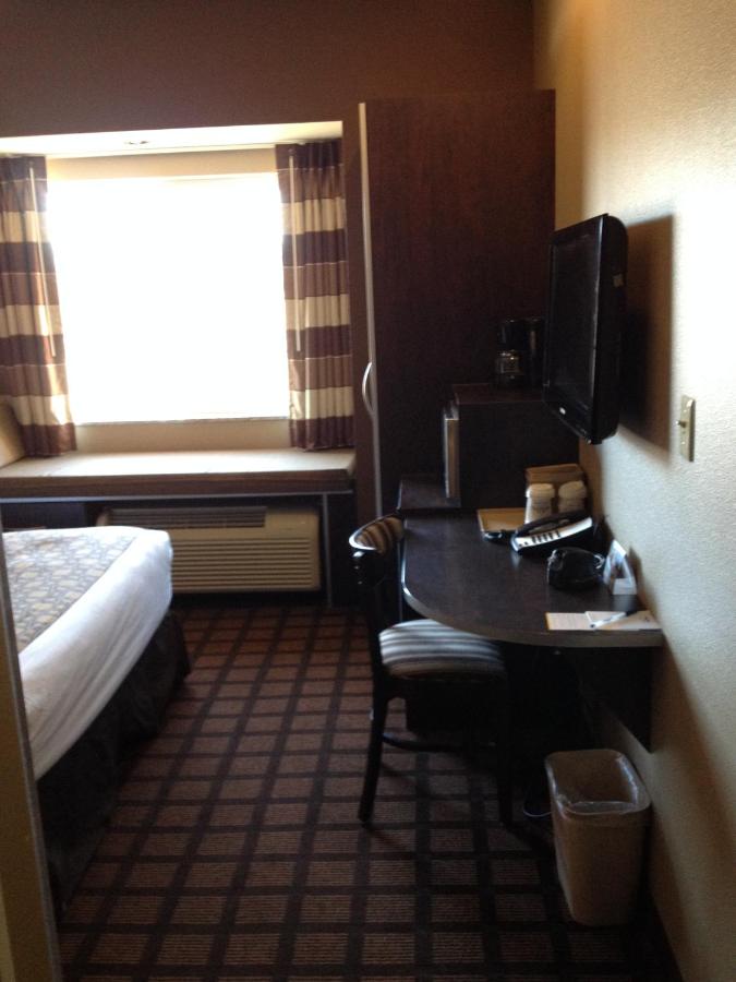 Queen Suite with Roll-in Shower - Mobility Accessible/Non-Smoking at Microtel Inn & Suites by Wyndham Sidney