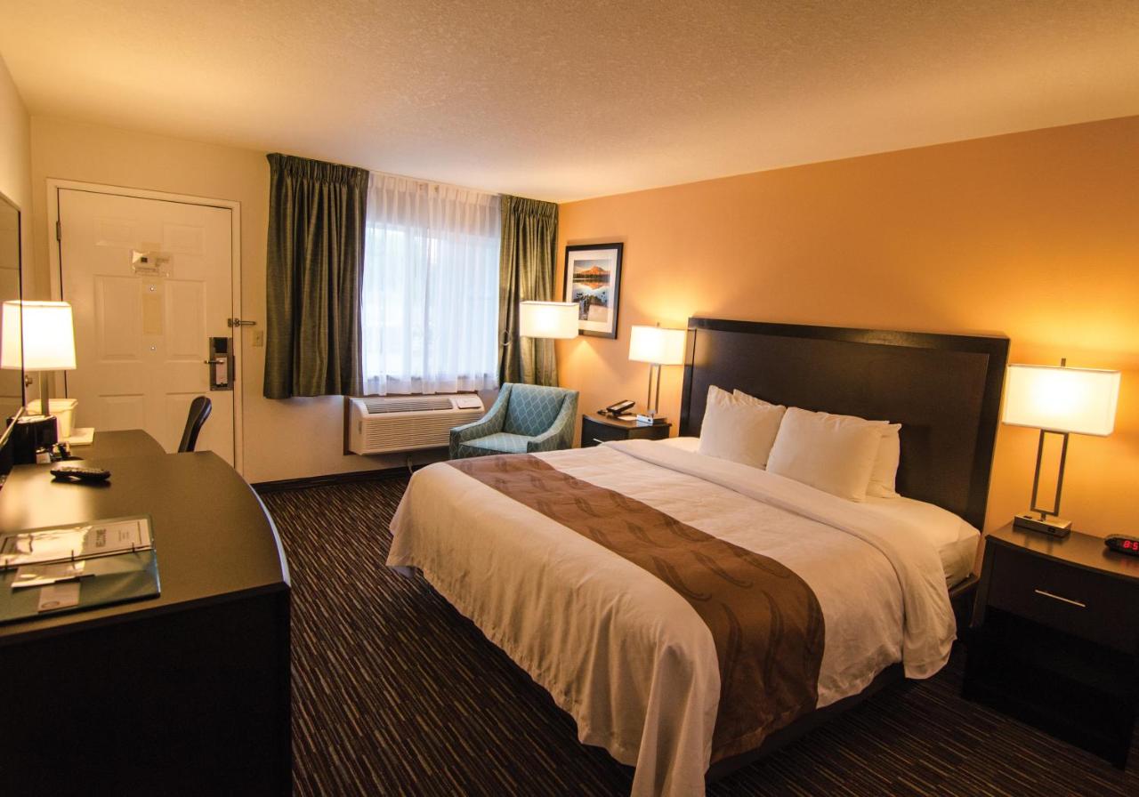 King Room - Disability Access at Cottage Grove Inn