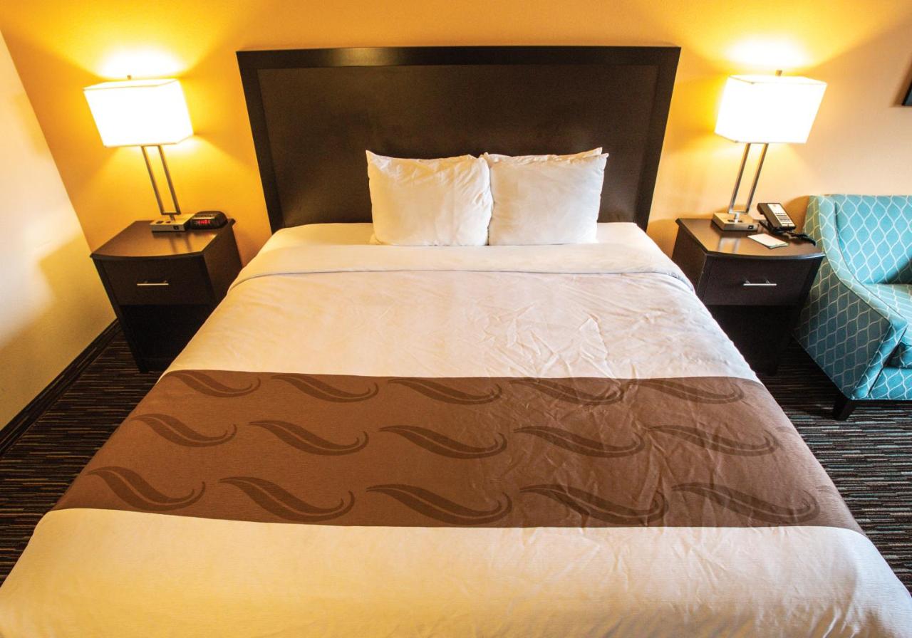 King Room - Disability Access at Cottage Grove Inn