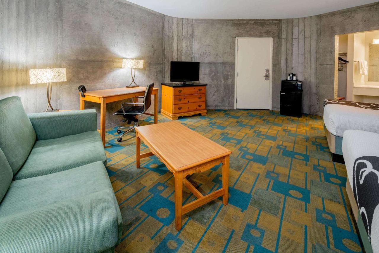 Executive Double Room with Two Double Beds - Non-Smoking at La Quinta Inn & Suites by Wyndham Irvine Spectrum