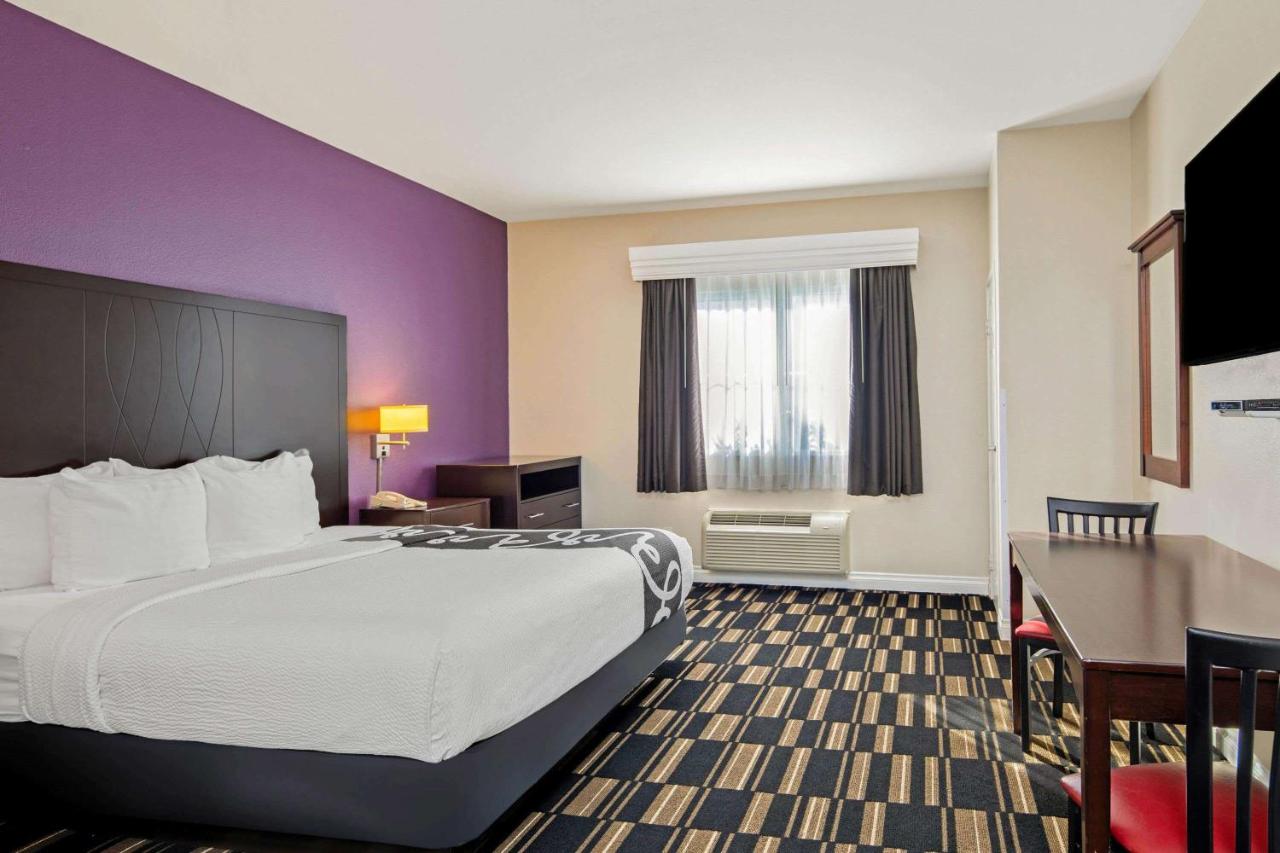 King Room - Disability Access at The Hotel Oceanside