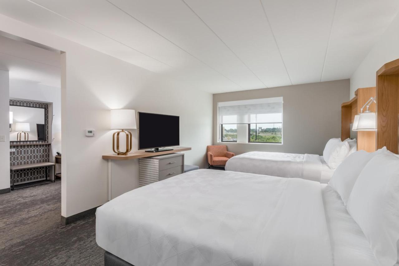 Suite - Two beds- Mobility access at Holiday Inn Columbus by IHG