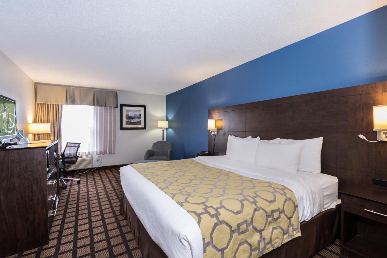King Room - Non-Smoking at Baymont by Wyndham Morton