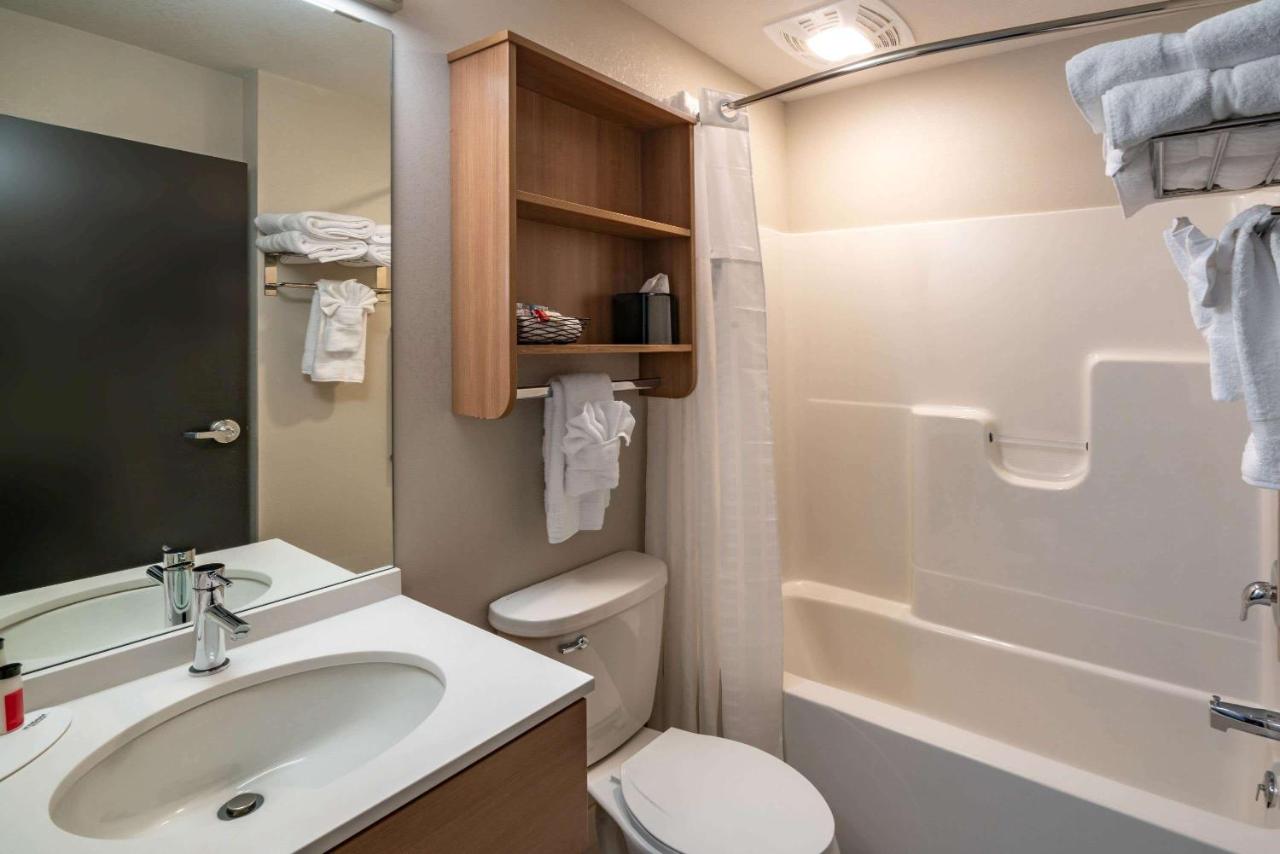 Queen Room with Two Queen Beds - Non-Smoking at Microtel Inn & Suites by Wyndham Carlisle