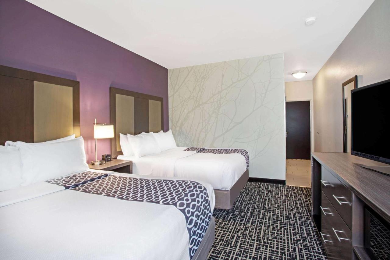 Queen Room with Two Queen Beds - Mobility Access/Non-Smoking at La Quinta Inn & Suites by Wyndham York