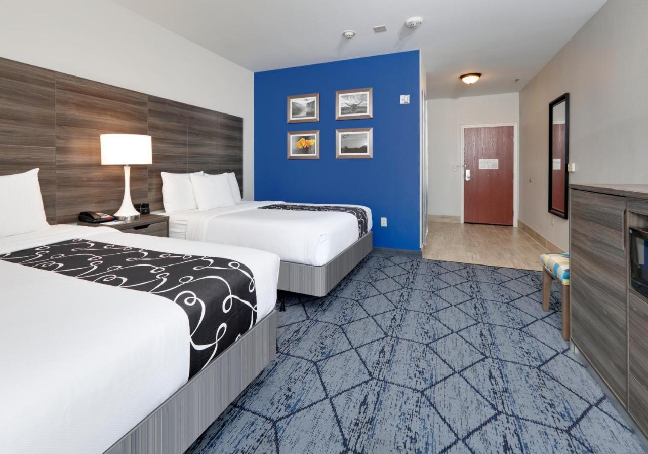 Two Queen Beds - Non-Smoking at La Quinta Inn & Suites by Wyndham Denton - University Drive