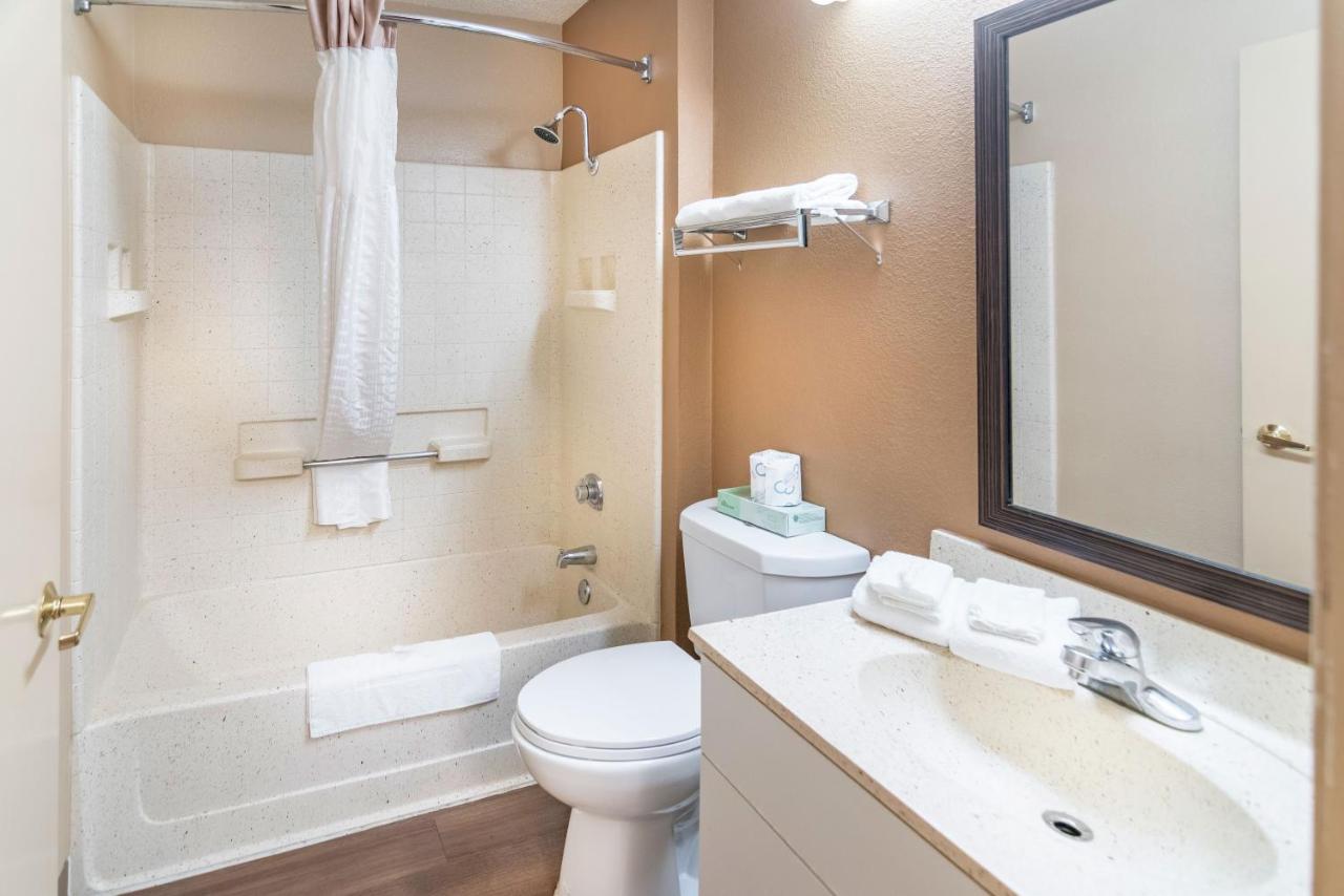 Queen Studio - Non-Smoking at Extended Stay America Suites Tulsa Midtown