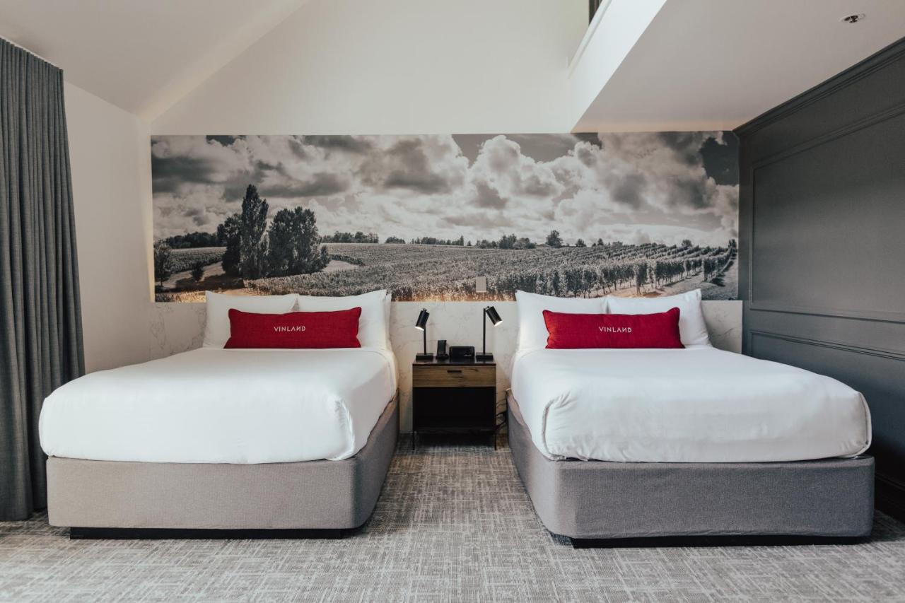 Wine Valley Suite at Vinland Hotel and Lounge