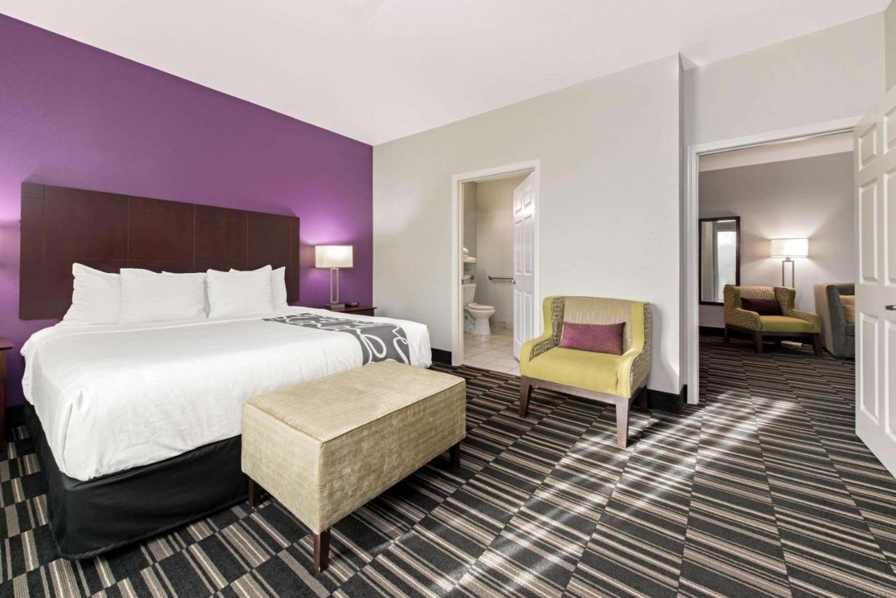 Deluxe King Suite with Lake View - Non-Smoking at La Quinta Inn & Suites by Wyndham Bridge City