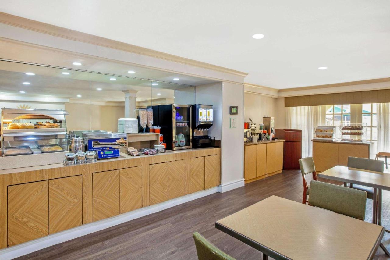  | La Quinta Inn by Wyndham Houston Greenway Plaza Medical Area
