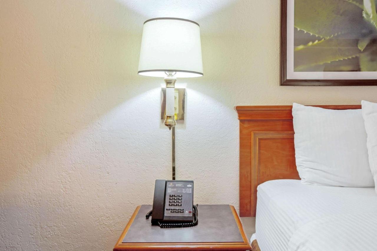  | La Quinta Inn by Wyndham Houston Greenway Plaza Medical Area