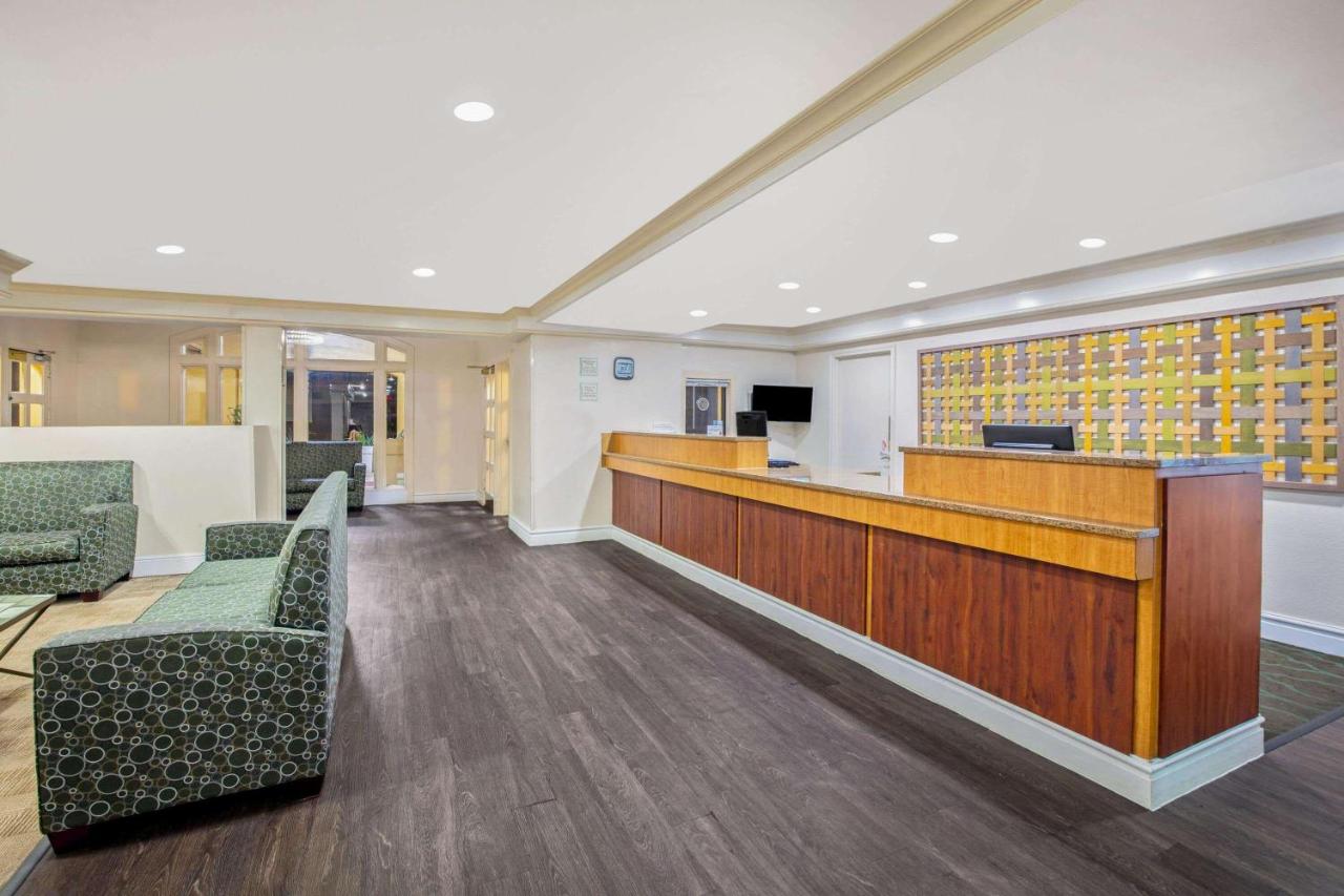  | La Quinta Inn by Wyndham Houston Greenway Plaza Medical Area