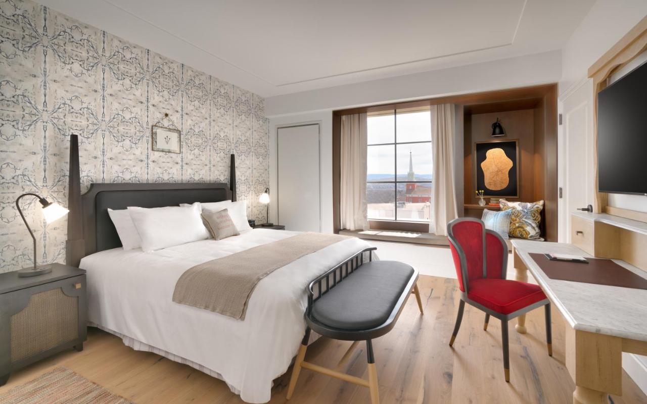 Guest room, 1 King, City view at The Advenire, Autograph Collection