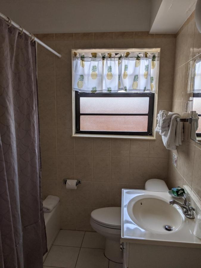 One-Bedroom Apartment at Breakaway Inn