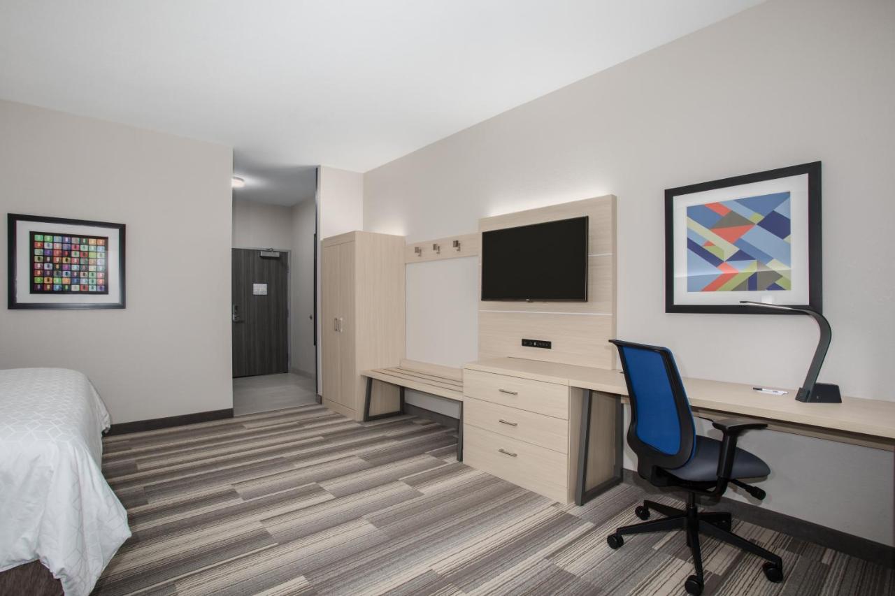 Standard Room at Holiday Inn Express & Suites Denver Ne - Brighton by IHG