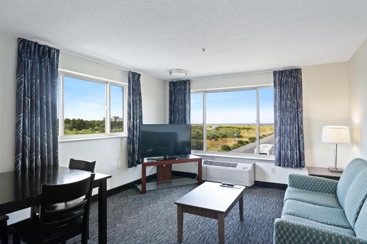 Suite with Sea View at Oceanview Inn At The Arch