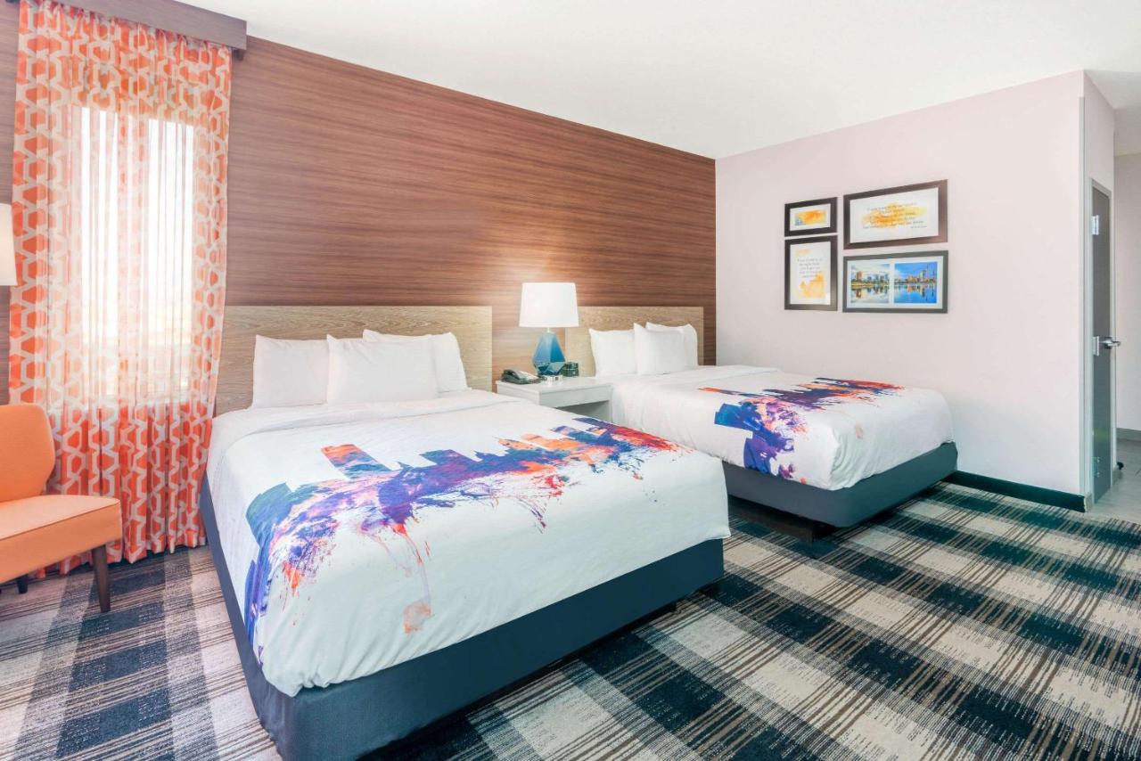Queen Room with Two Queen Beds at La Quinta Inn & Suites by Wyndham Oklahoma City Airport