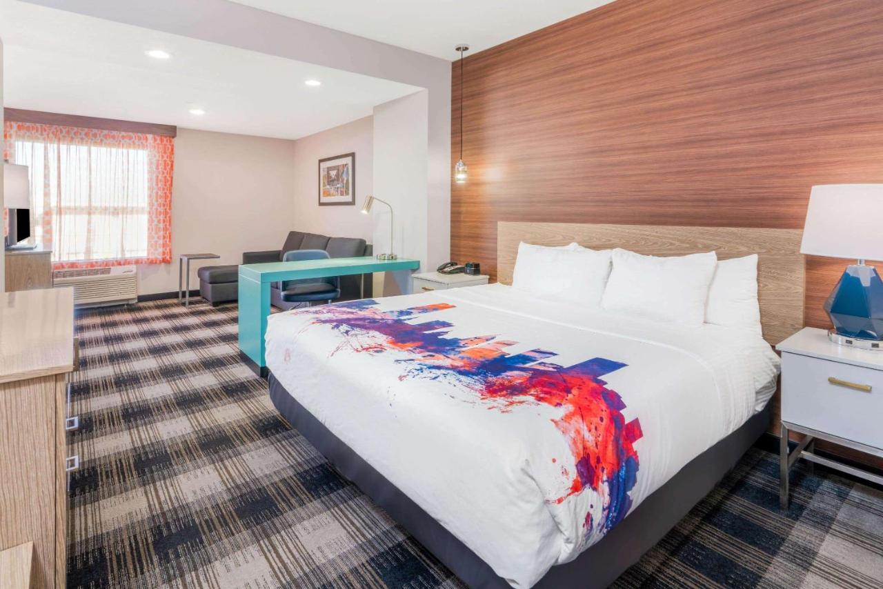 Deluxe King Studio Suite - Non-Smoking at La Quinta Inn & Suites by Wyndham Oklahoma City Airport
