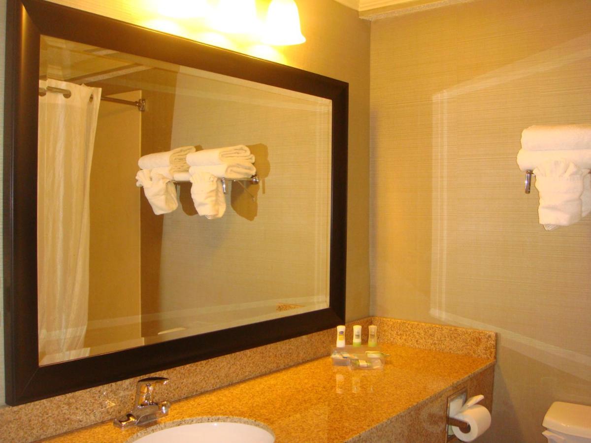 One-Bedroom with King and Queen bed - Disability Access at Country Inn & Suites by Radisson, Norcross, GA