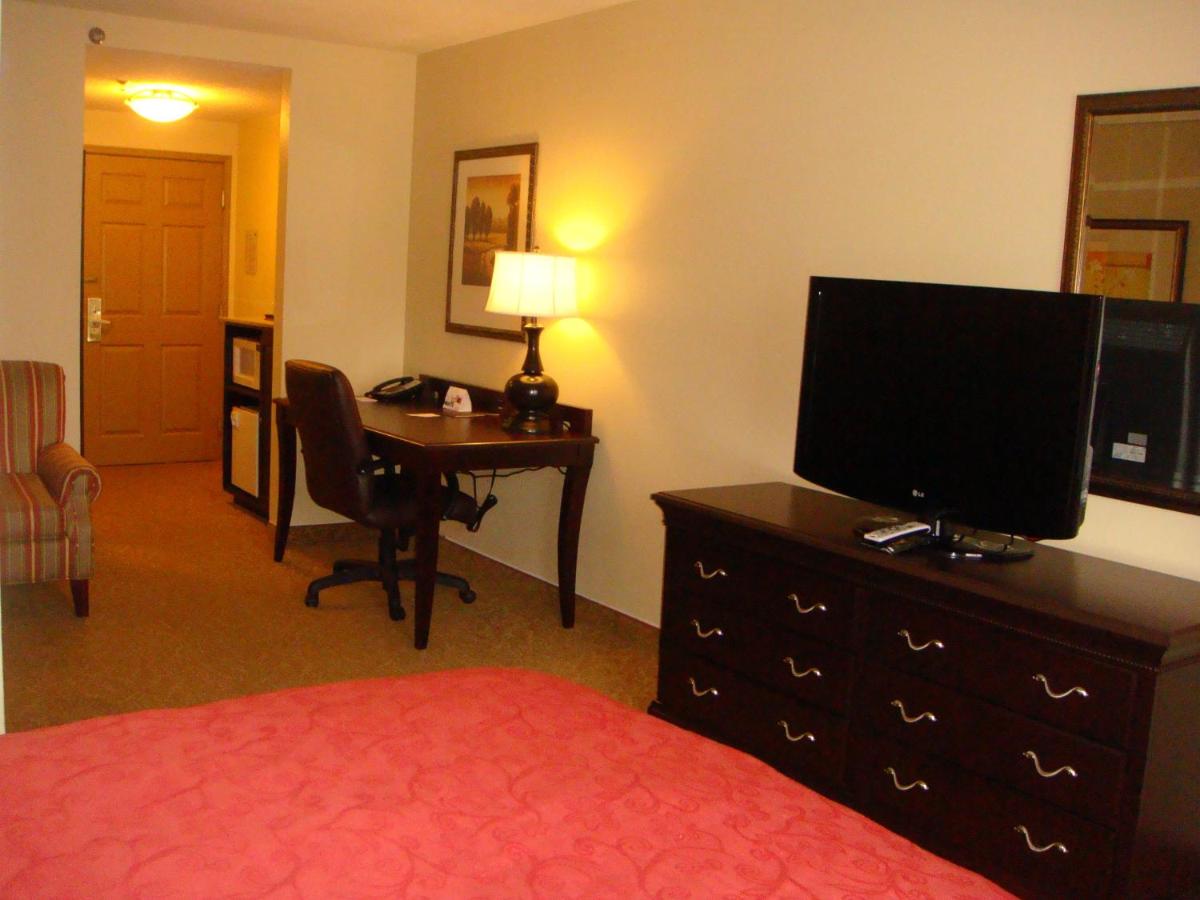 One-Bedroom with King and Queen bed - Disability Access at Country Inn & Suites by Radisson, Norcross, GA