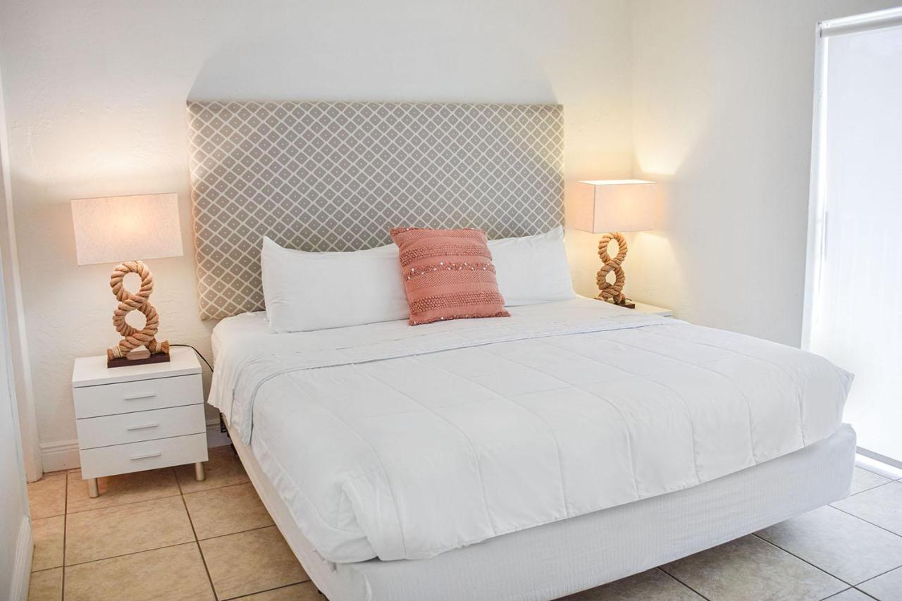 Two-Bedroom Suite at Coral Reef at Key Biscayne