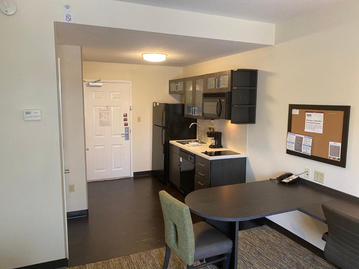 King Studio - Non-Smoking at Candlewood Suites Hattiesburg, an IHG Hotel