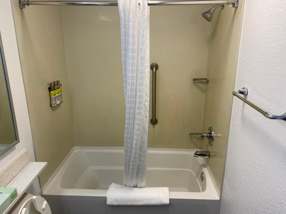 Studio - Non-Smoking at Candlewood Suites Hattiesburg, an IHG Hotel