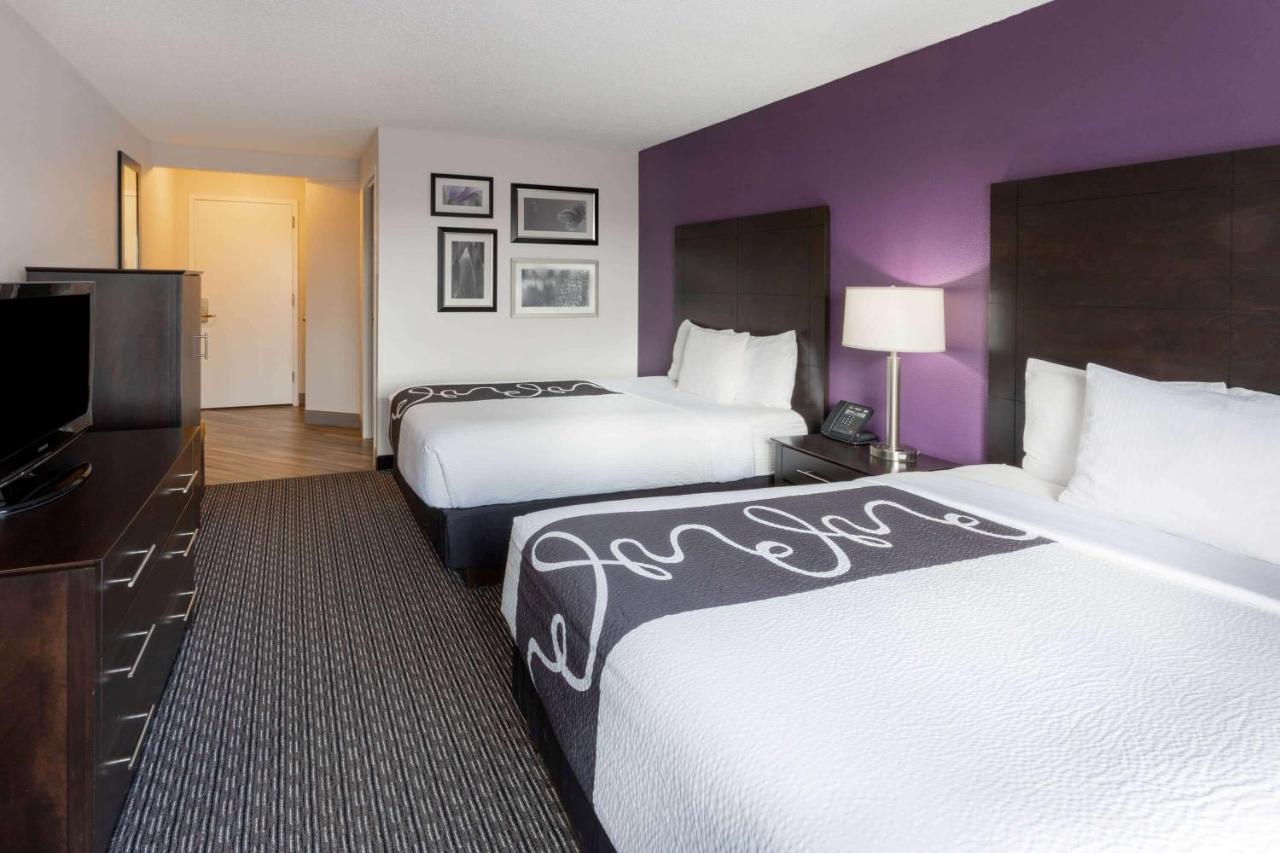 Double Room with Two Double Beds - Disability Access at Bloom Hotel