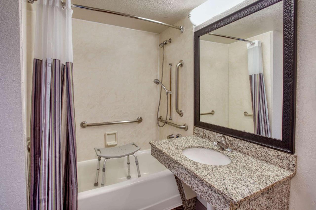 Double Room with Two Double Beds - Disability Access at Bloom Hotel