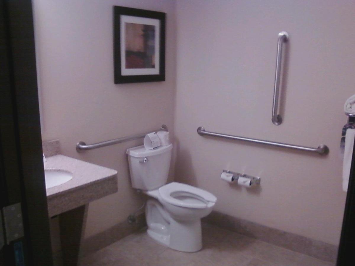 Deluxe Queen Room with Two Queen Beds - Disability Access Hearing Impaired-Accessible at Holiday Inn Express Hotel & Suites Sidney by IHG