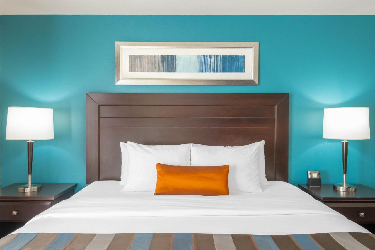 King Room - Disability Access/Non-Smoking at Wingate by Wyndham St. George