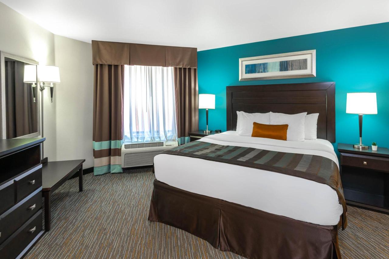 Executive King Suite - Non-Smoking at Wingate by Wyndham St. George
