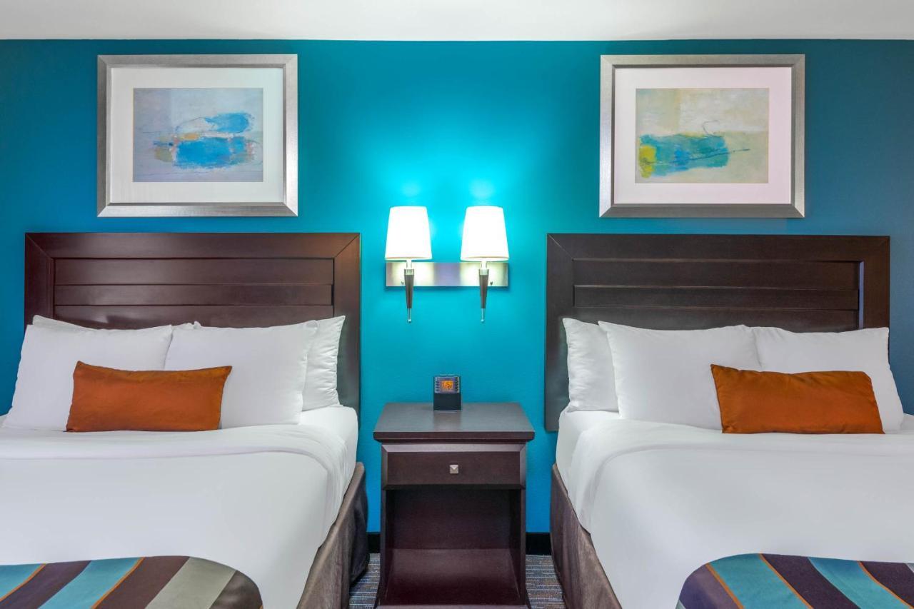 Queen Room with Two Queen Beds - Non-Smoking at Wingate by Wyndham St. George