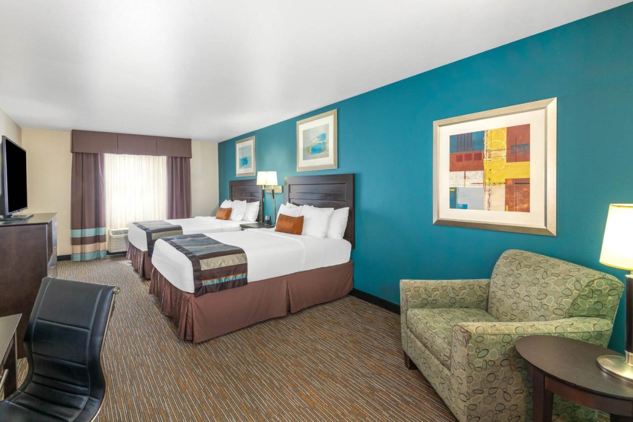 Queen Room with Two Queen Beds - Non-Smoking at Wingate by Wyndham St. George