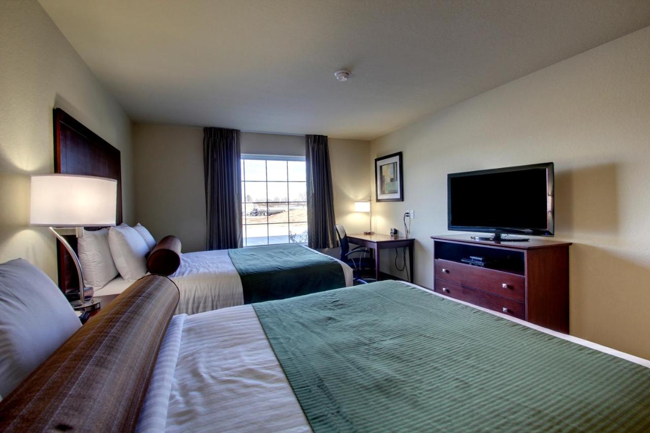 Queen Room with Two Queen Beds - Non-Smoking at Cobblestone Inn & Suites - Rugby