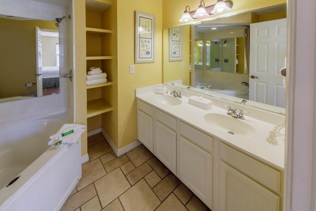 Two-Bedroom Villa Grand with Two King Beds at Holiday Inn Club Vacations Piney Shores Resort at Lake Conroe, an IHG Hotel