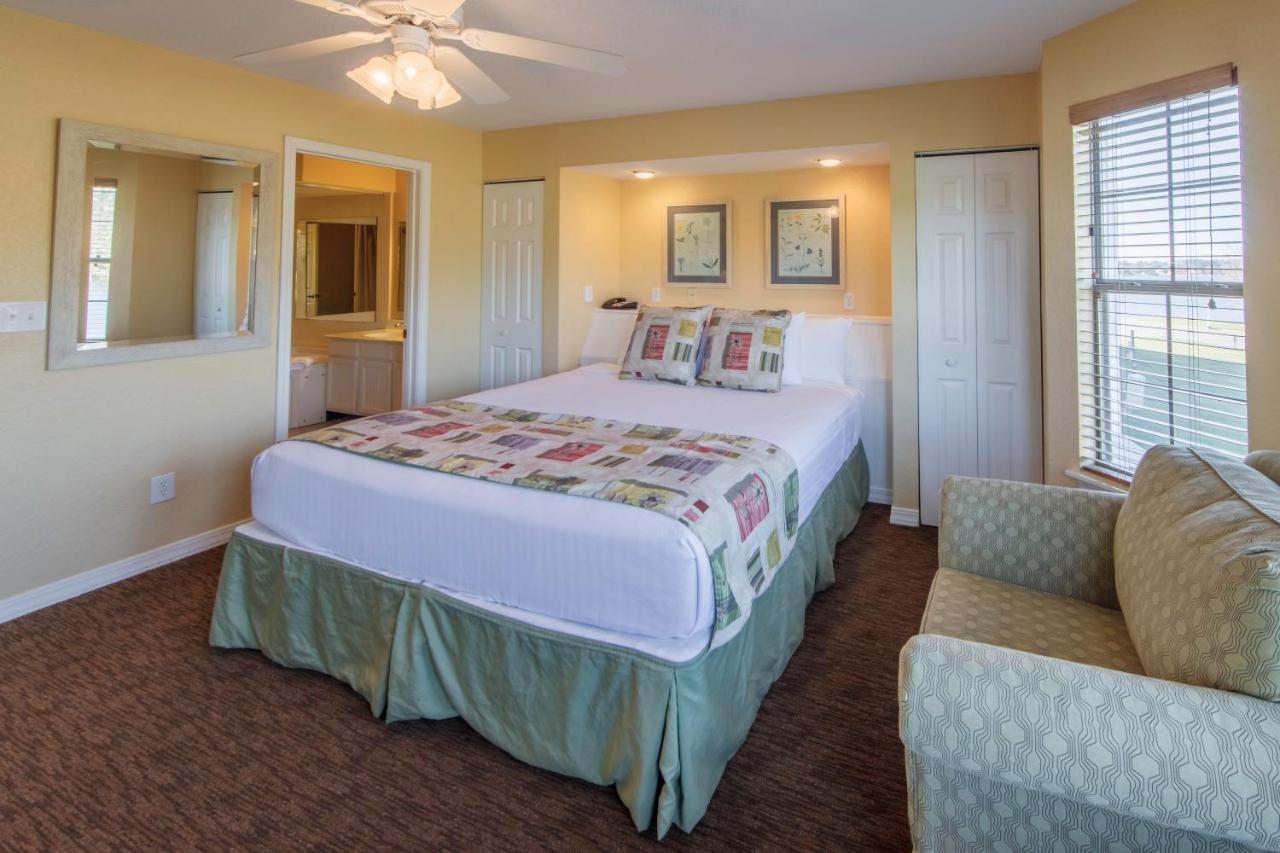 Two-Bedroom Villa Grand with Two King Beds at Holiday Inn Club Vacations Piney Shores Resort at Lake Conroe, an IHG Hotel