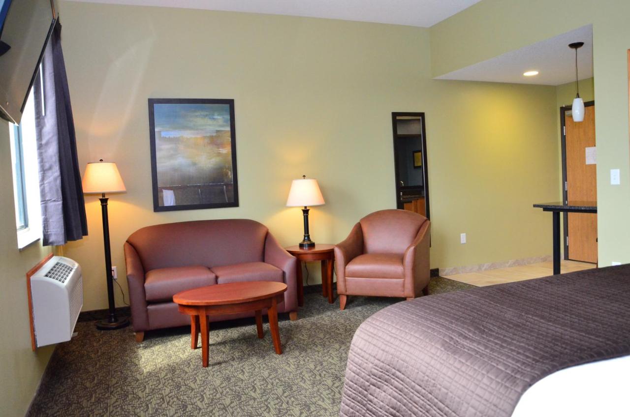 King Suite at Cobblestone Inn & Suites - Newton