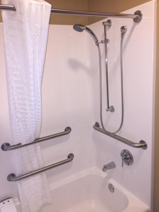 King Room - Disability Access/Non-Smoking at Cobblestone Inn & Suites - Newton