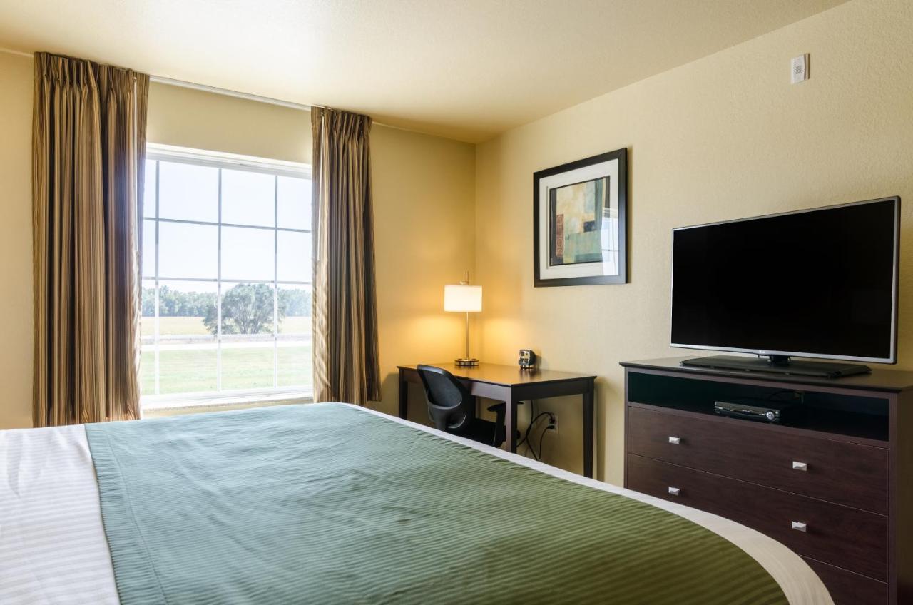 King Room - Disability Access at Cobblestone Hotel & Suites - Beulah