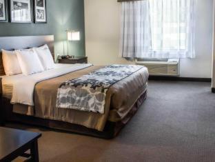 Room #49215212 at Sleep Inn & Suites Monticello